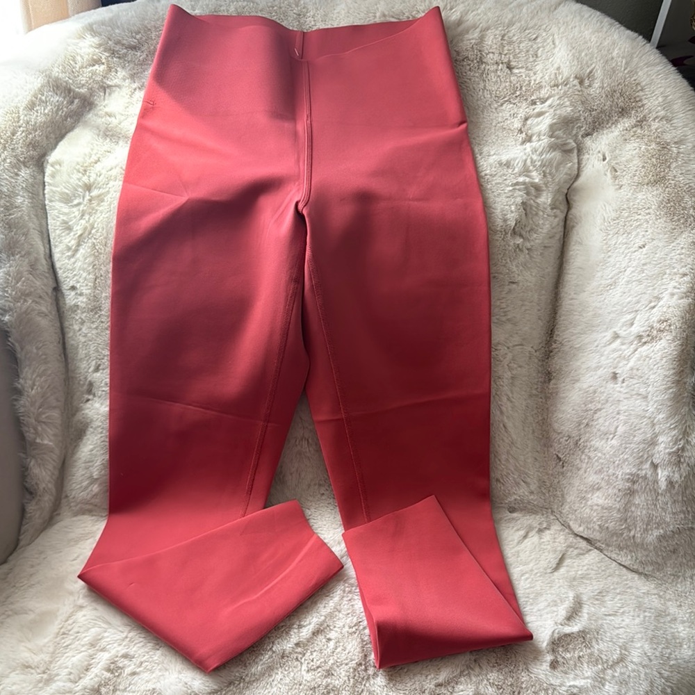 Glow Up HR Tight 25”